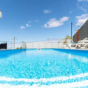 Casa Georgina Holiday home