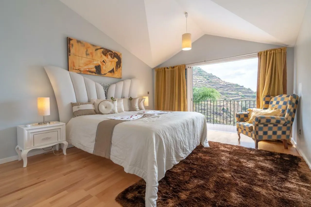 Holiday home Zeza'S House Villa Calheta
